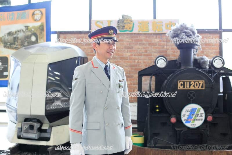 駅利用者層の変化について語る須藤さん