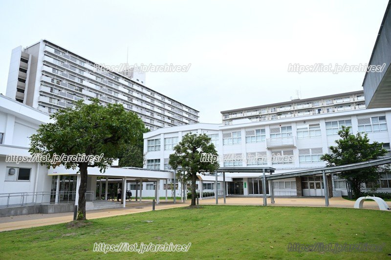 かつては小学校だったことが分かる