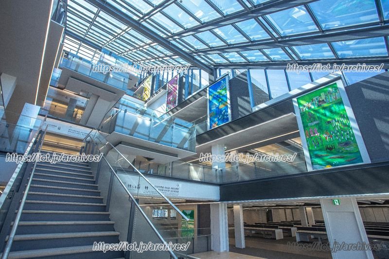 川口市役所第一本庁舎 シビック・キューポラ(吹抜空間)西面