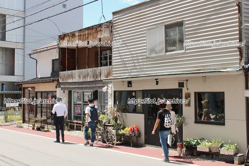 土井さんが案内した「ながの門前 まちあるき」のイベント「少しオープンなオフィスめぐり」