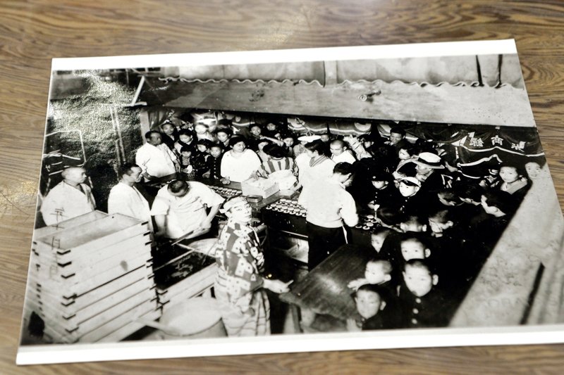 「志゛まんやき」の歴史を見ることができる写真