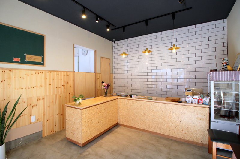 カフェのような洒落た店内