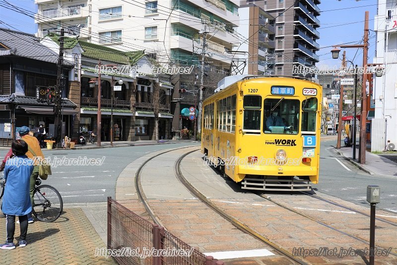 長崎次郎書店と電停