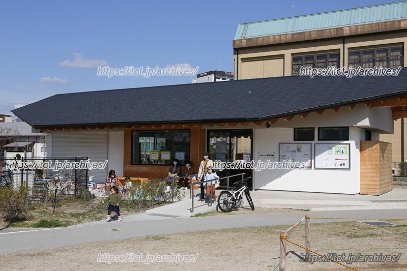 市民の意見が反映されて建設されたパークオフィスキセラ丸