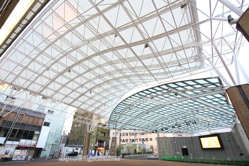 「オリオンスクエア（宇都宮市オリオン市民広場）」