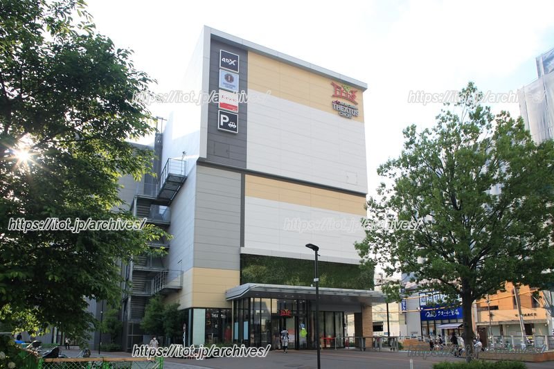 お店が入る「トリエ 京王調布」