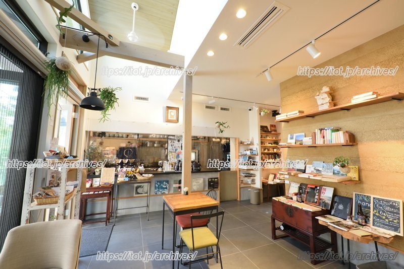 おのずと地元の作家さんの作品が多くなるという展示