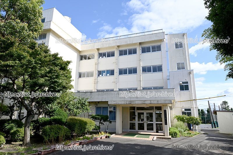 「三ツ境小学校」の校舎外観