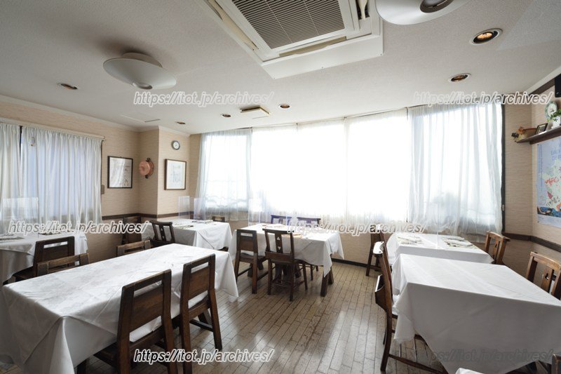 洗練されつつ気取らない、そんな居心地の良い空間