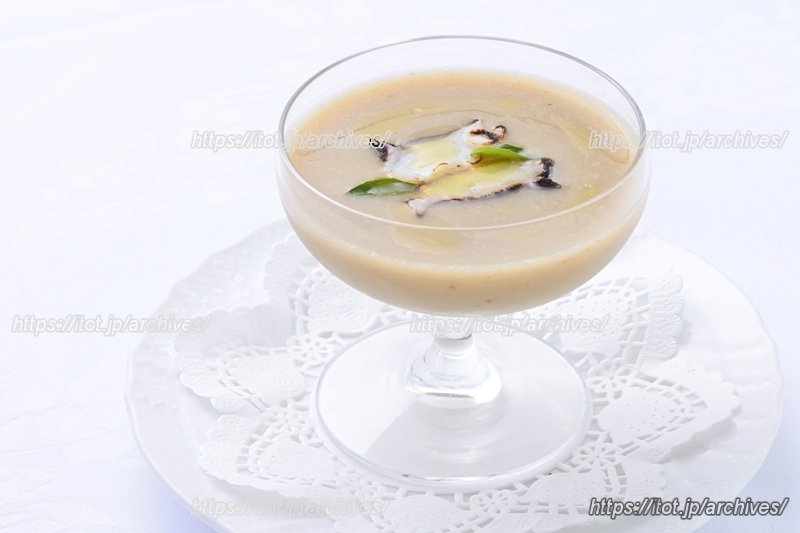 焼き茄子のポタージュ　江戸前ダコ添え