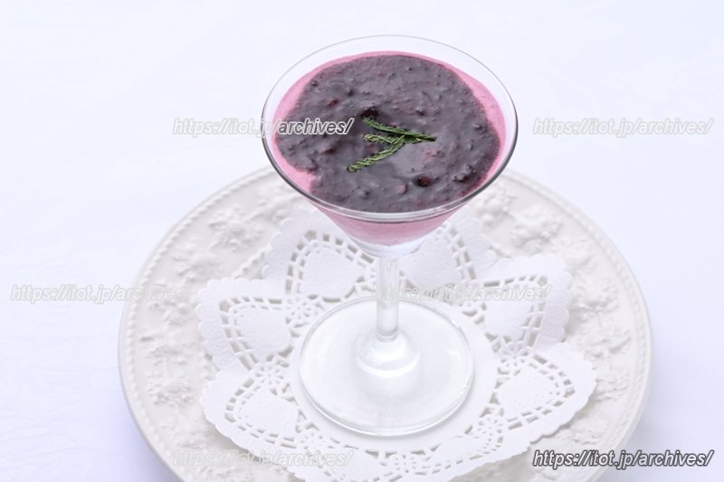 苔桃酒のブルーベリームース