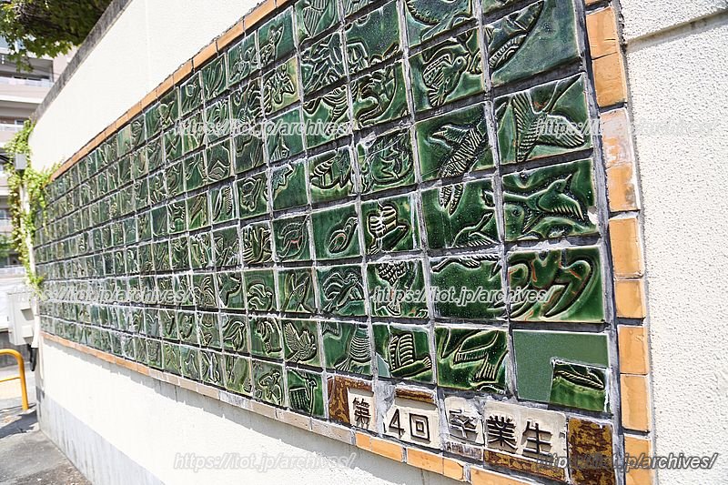 卒業生の記念作品