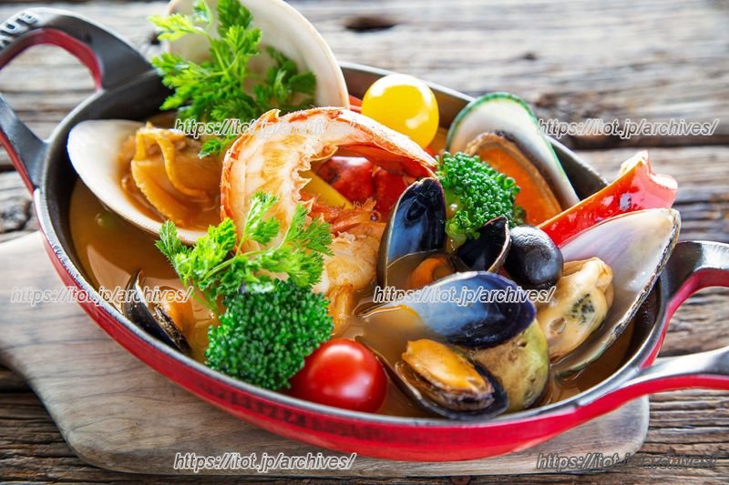 ブイヤベース（写真提供：ザ・サーフ オーシャンテラス）