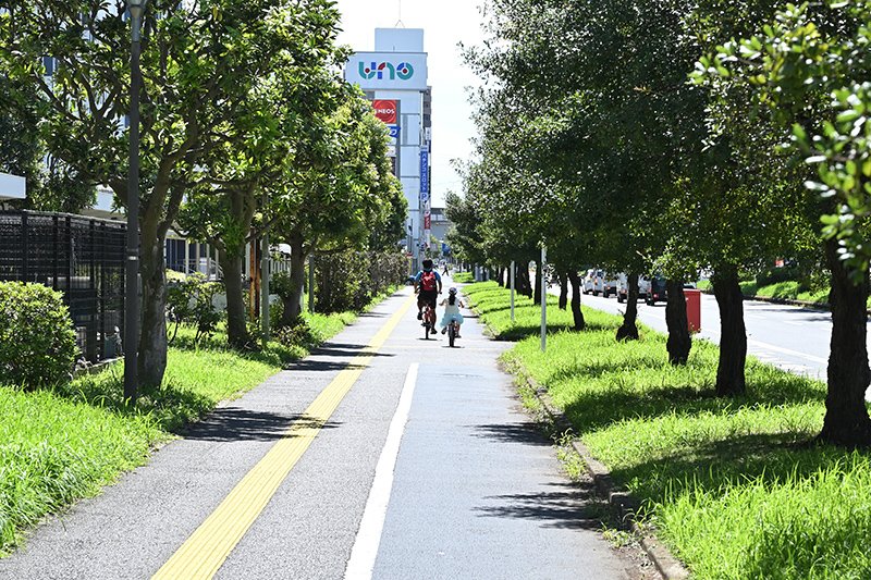 稲毛海岸駅周辺の街の風景