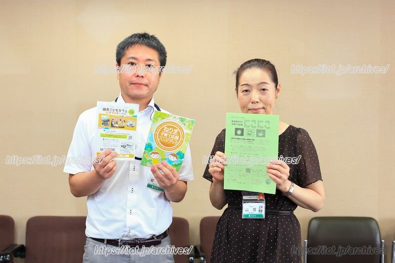 こども施策企画課長 柳下さん（左）、子育て支援課長 山根由美子さん（右）
