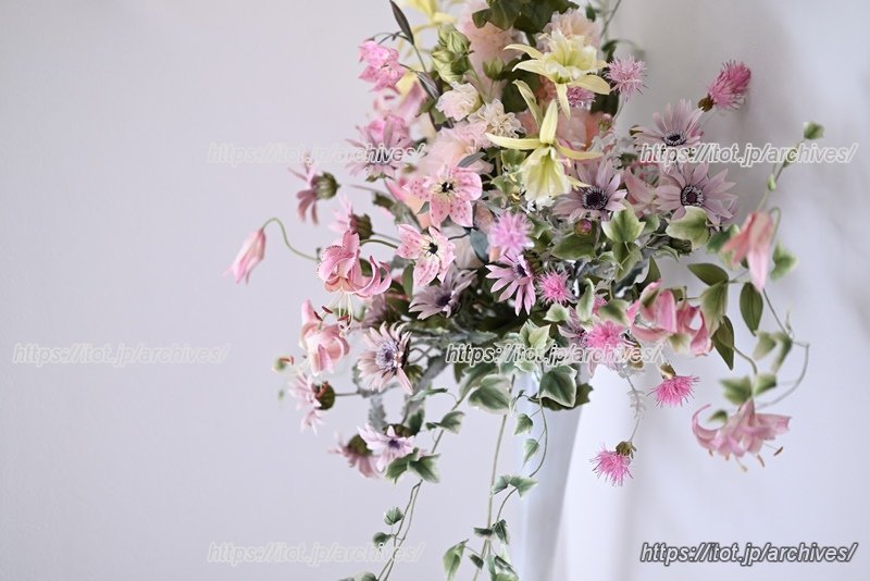 本物の花を再現するだけでなく、作り手の心が表現される