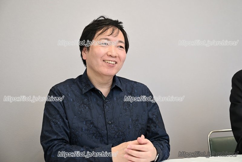 子ども時代から花や手工芸が好きだったという飯田恵秀さん