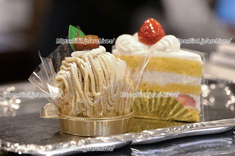 「蒸し栗モンブラン」と「ガトーフレーズ」