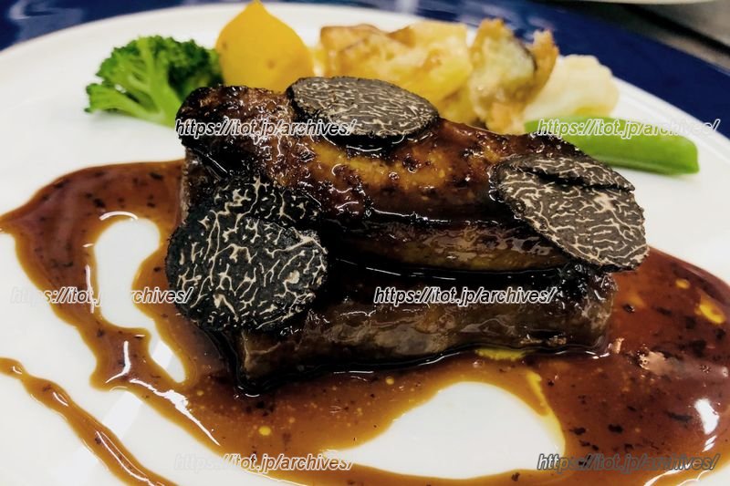 四季折々の食材を使用したフランス料理を提供