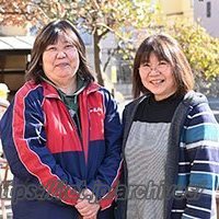 「東村山子育て支援ネットワークすずめ」事務局長 千葉瑞枝さん（右）、 「幼児教室すずめ」園長 小林幸代さん（左）