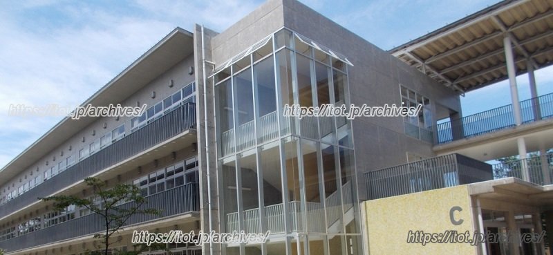 きれいに整備された校舎