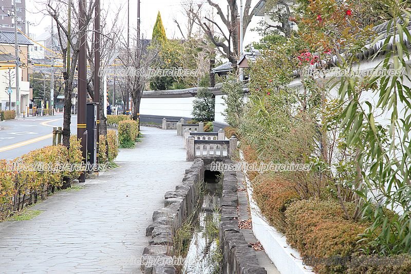 散歩道が多く、ゆるやかな空気が流れる街並み