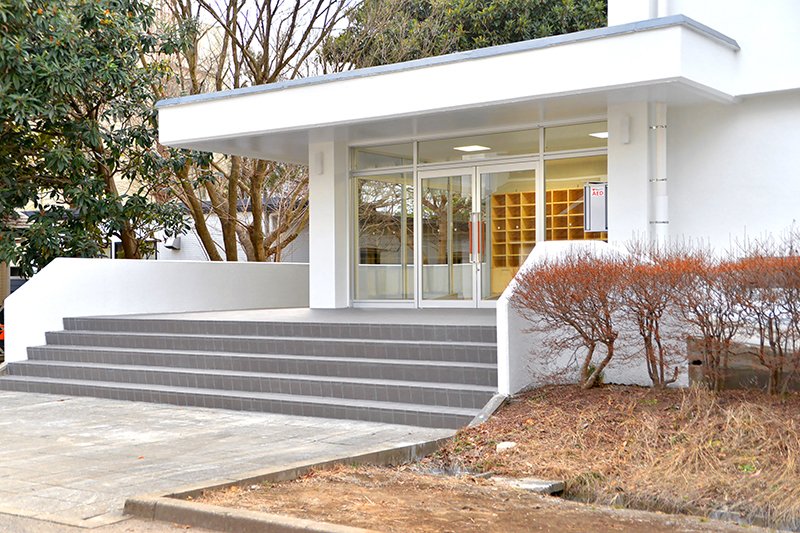 歴史の薫りが感じられる「水戸市立三の丸小学校」