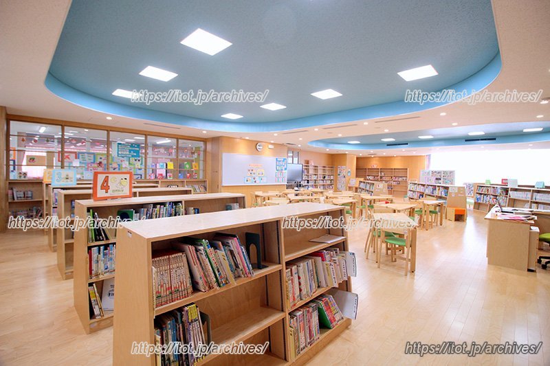 機能性を高め、調べ学習や放課後の自習等にも対応した学校図書館