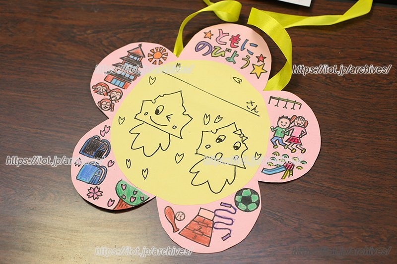 在校生から卒業生へのペンダント