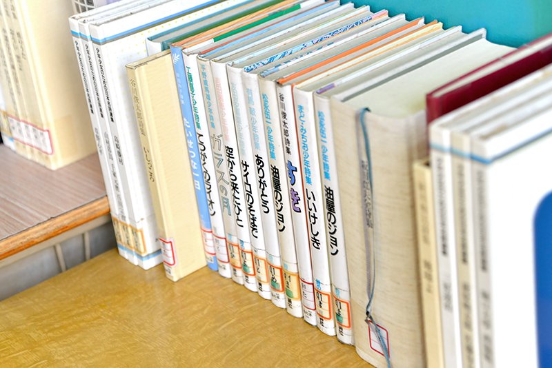 図書の貸し出しも行っている