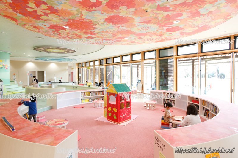 乳幼児向けの絵本を中心とした「お花ばたけのライブラリ」