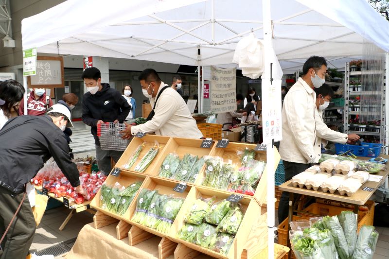 「しんゆりマルシェ」の様子