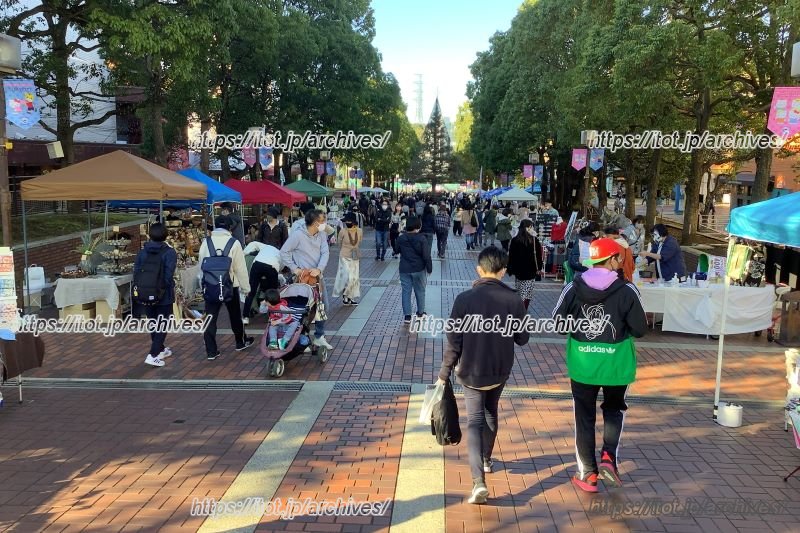 2021（令和3）年からスタートした、毎月開催される「パルテノン大通りマルシェ（ママ・マルシェ）」