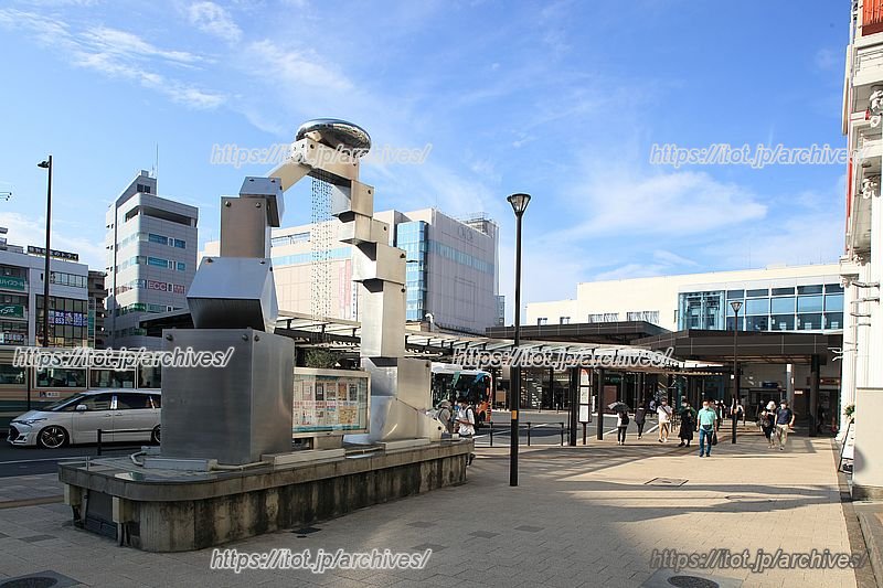 多種多様な施設が集まる「志木」駅前