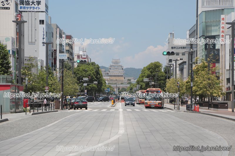 姫路駅前 大手前通り トランジットモール