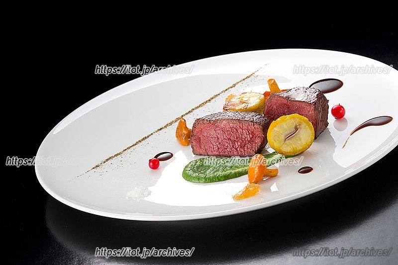 長く愛される質の高い料理と温かいサービス