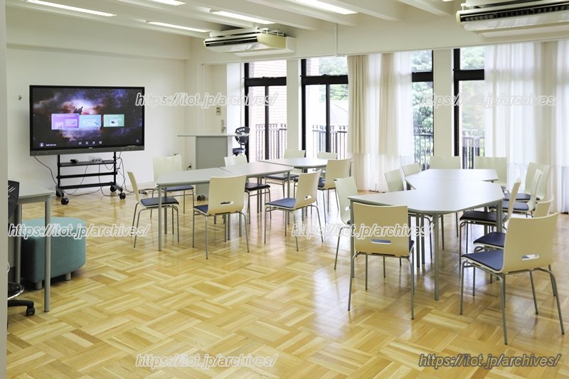 グループワークがしやすいようにレイアウトされた教室の様子