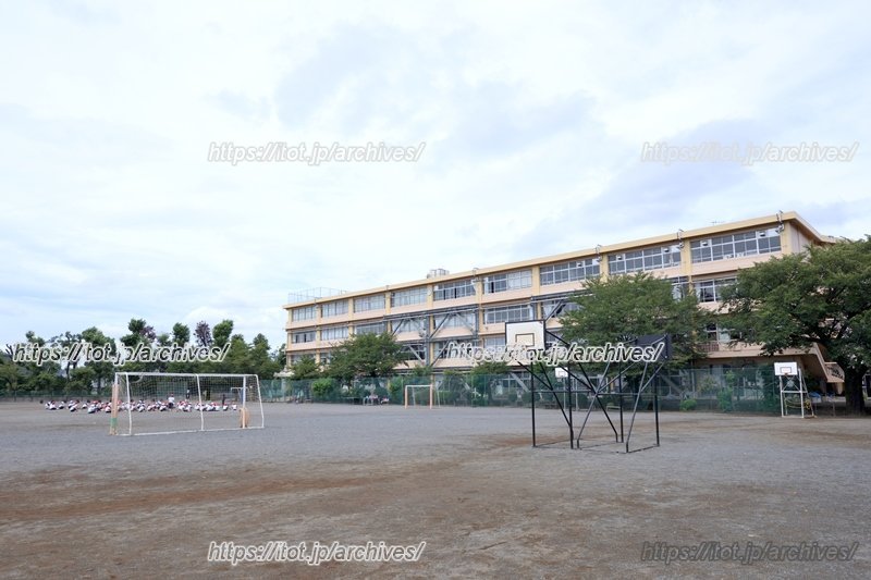 市内でも広いとされる校庭