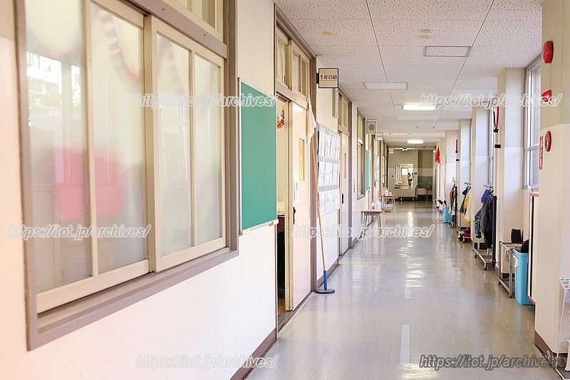 「名古屋市立東桜小学校」校内