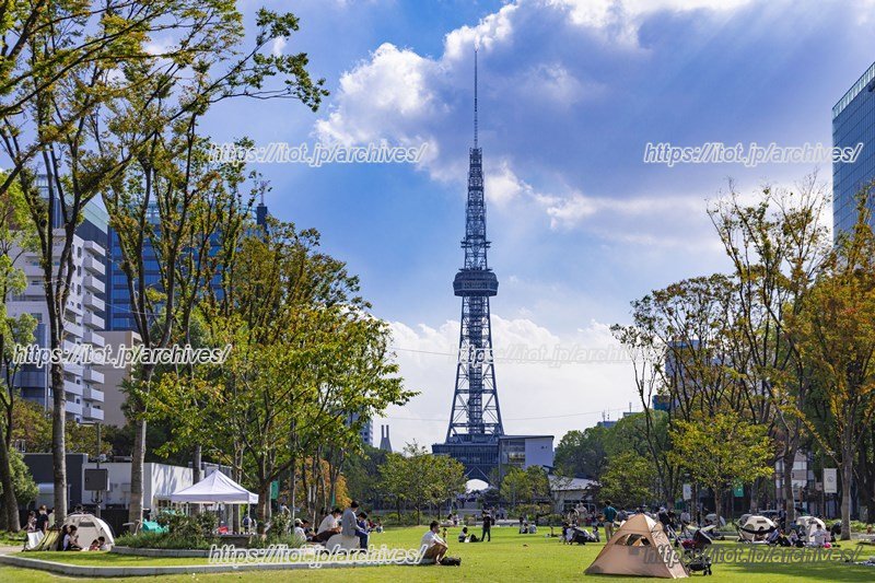 広々とした芝生も心地よい「Hisaya-odori Park（久屋大通公園）」