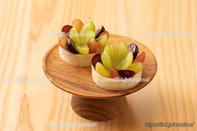 廃棄予定であった規格外食材も積極的に使用される、具沢山のフルーツタルト