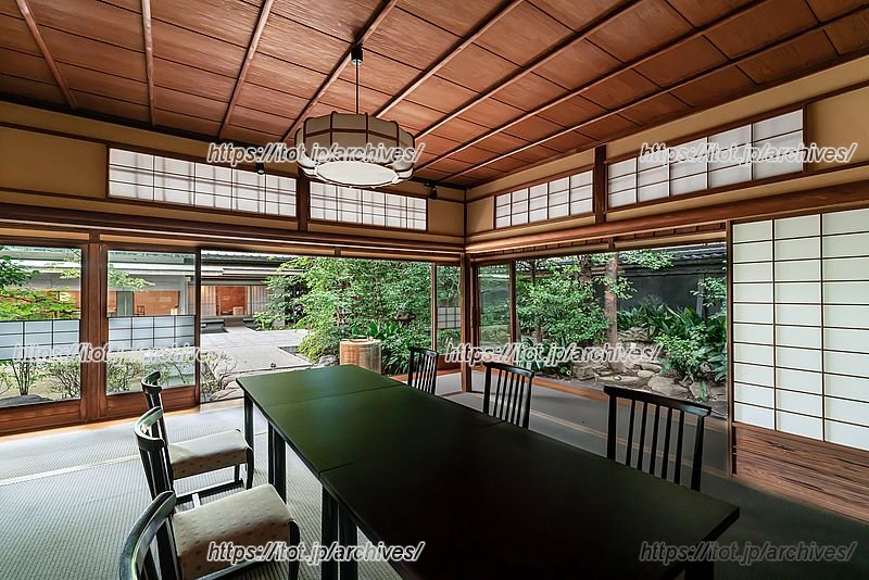 家族や友人とゆったり過ごせる個室　※写真提供：河文