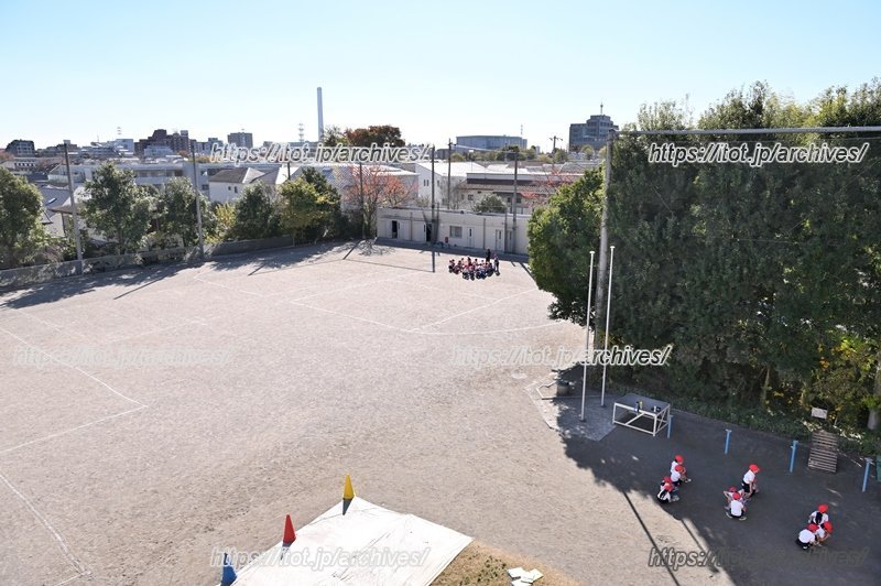 広々とした校庭