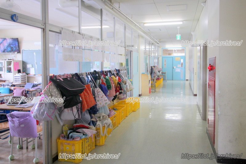 清掃の行き届いた廊下