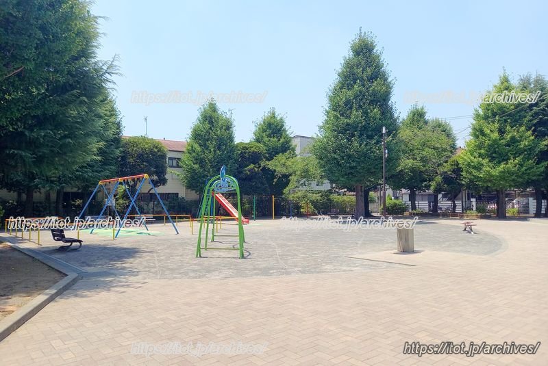 幸こども文化センターの向かいにある戸手第一公園