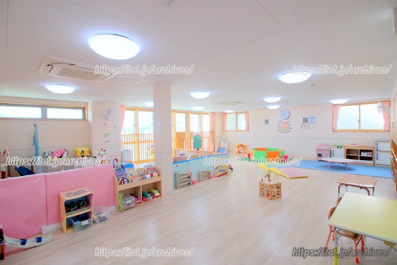 明るく清潔な室内