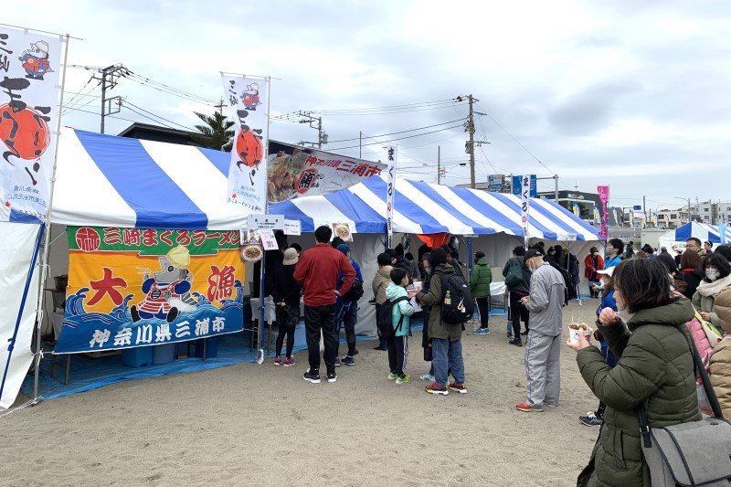 三浦の美味しいものが集まる「みうらうまいもの市」の様子(提供:三浦国際市民マラソン事務局)