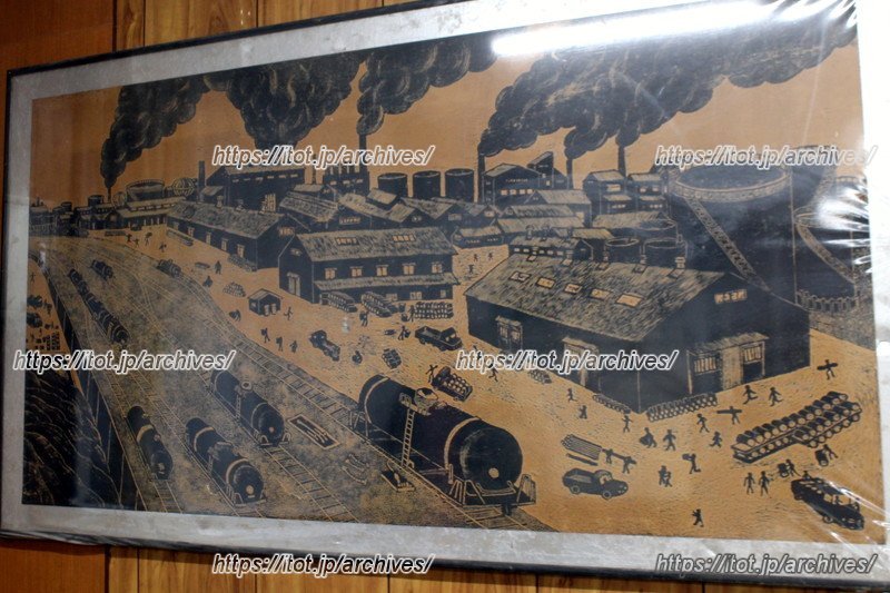 校長室に飾られている版画作品