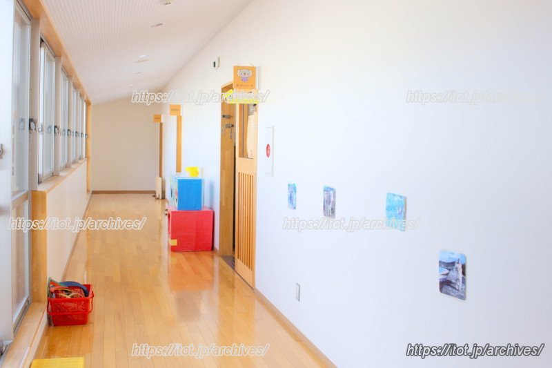 子どもたちの遊び場にもなる廊下
