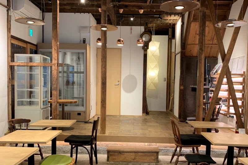 「かめやキッチン」